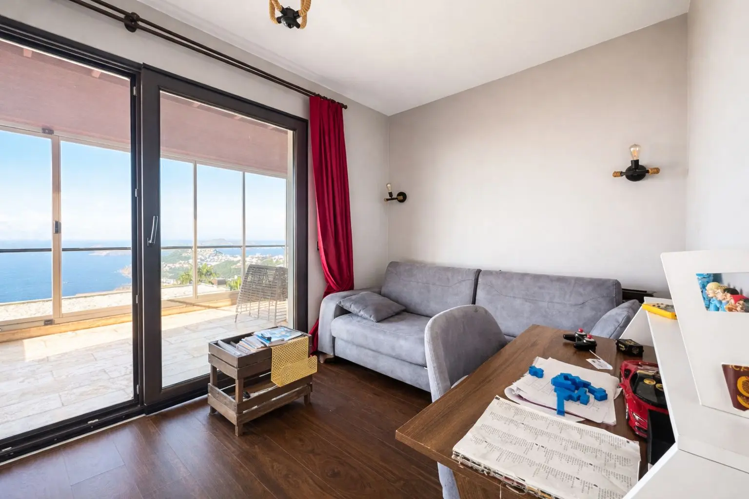 Spacious room